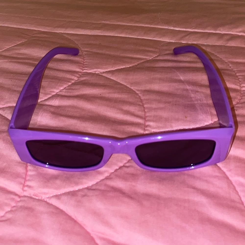 I’m selling a purple palm angels shade and I’m negotiable